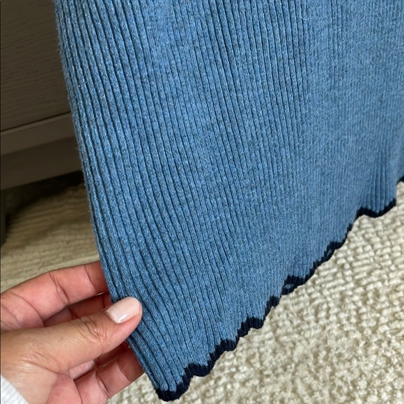 Sam Edelman Leslie Ribbed Knit Round Neck Short Sleeve Scallop Edge Top - Picture 6 of 10